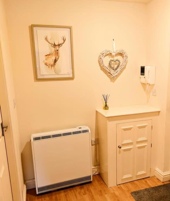 Cosy Central Modern Apartment Nantwich Exterior foto