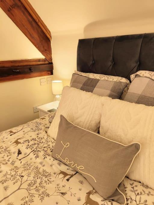 Cosy Central Modern Apartment Nantwich Exterior foto